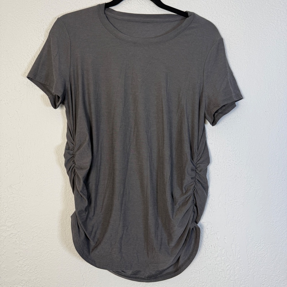 Beyond Yoga Womens M Ruched Side Maternity Tee Charcoal Grey Short Sleeve Top